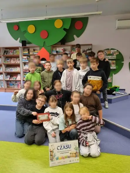 Uczniowie z Morąga stworzyli kapsułę czasu. Otworzą ją za 10 lat