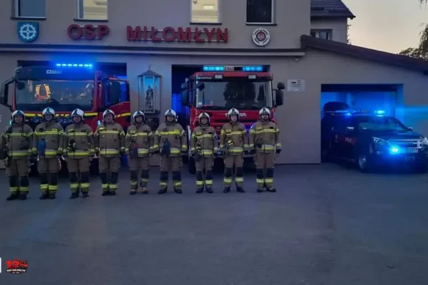 Tragedia w Nisku: zginęło dwóch strażaków. OSP Miłomłyn oddała hołd