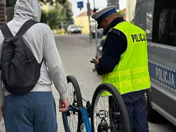 Ostródzcy policjanci podsumowali działania NURD: 78 kontroli, 37 mandatów, 3 nietrzeźwych rowerzystów